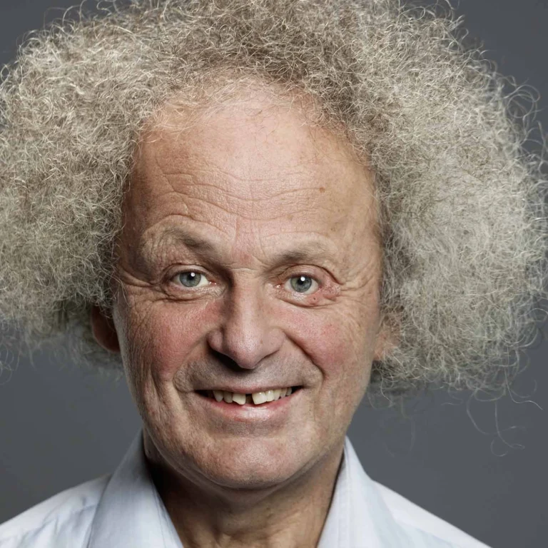 Portraitfoto von Dr. Max Moser